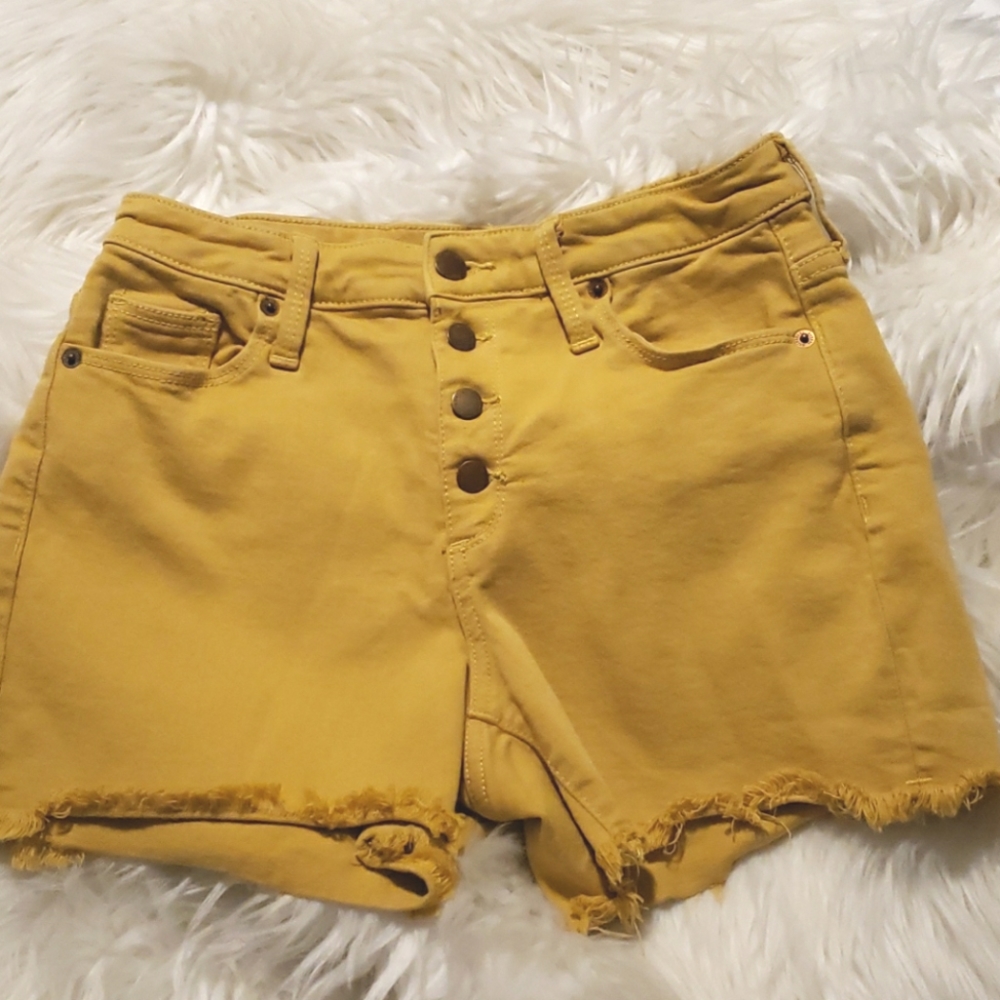 *2 for $10*  GUC universal thread mustard shorts